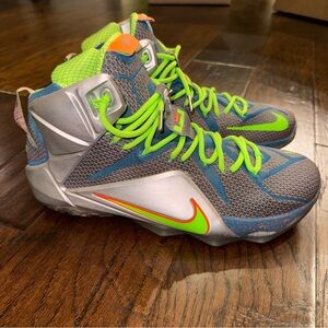 Nike LeBron 12 Trillion Dollar Man Basketball Sneakers  Men's Size 12